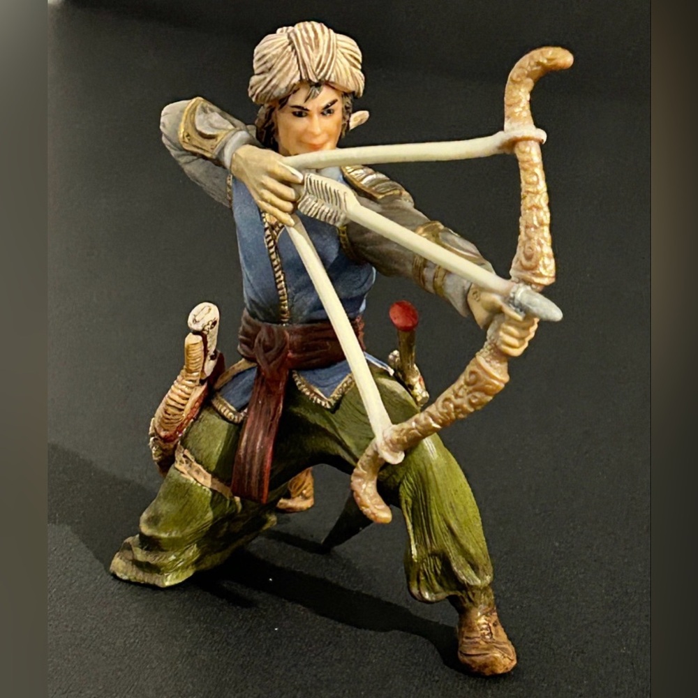 Schleich 42079 Fighter Elephant Elf/Fairy Warrior with bow.